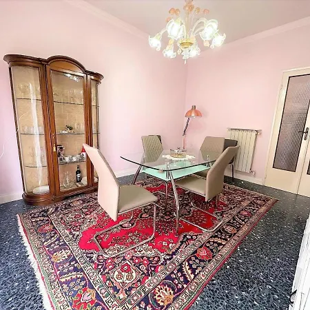 Pink House By Nicola Luxury Properties Apartmán